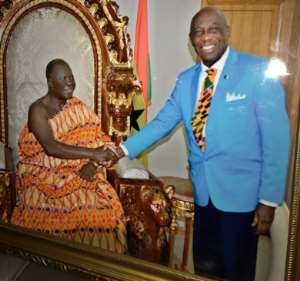 Otumfuo Welcomes Fiber Optics Inventor Dr. Thomas Mensah To Manhyia Palace