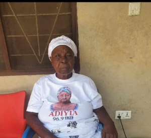 Former Health Minister Kwaku Agyemang-Manu losses mother