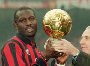 GEORGE WEAH WITH BALLON d'Or AWARD