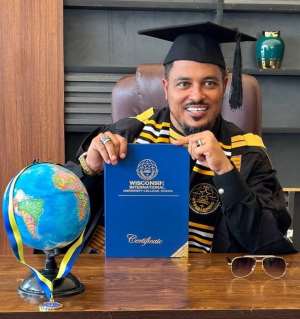 Van Vicker earns first-class law degree from Wisconsin International University College