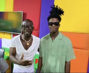 Okyeame Kwame endorses new musician Lasmid; begs Ghanaians to support him