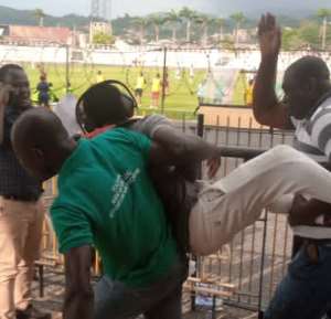 Asante Kotoko apologize to journalist who was ejected from Len Clay Stadium