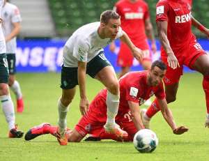 Six-goal Werder Bremen Avoid Automatic Relegation