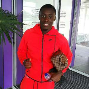 Ghanaian defender Dennis Appiah begins Anderlecht training