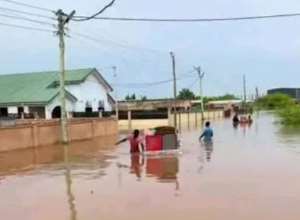 Rains Trigger Monday Morning Floods Across Accra, Disrupting Commute NADMO on High Alert as Floodwaters Submerge Major Roads and Communities