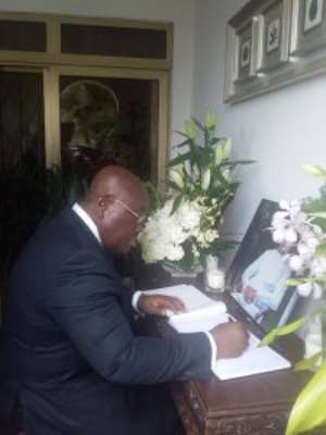 President Akufo-Addo Signs Amissah-Arthurs Book Of Condolence