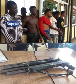 Five suspected robbers grabbed