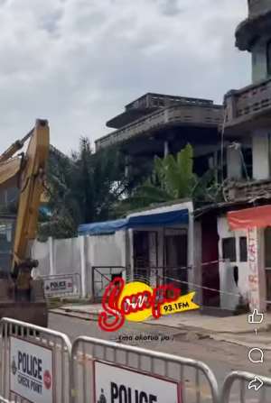 Dangerous building faces demolition amid fears of rain-induced collapse