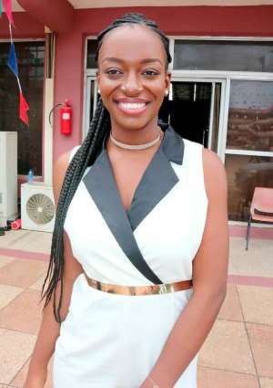Ghanas Gwendolyne Brown Sets Unprecedented Record As First To Score 100 In English Literature