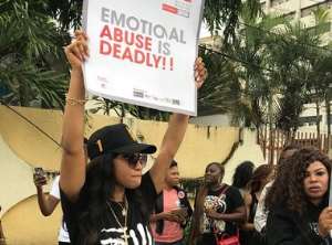 Tonto Dikeh is a Grown Fool for Protesting on the StreetsFan Blast Actress