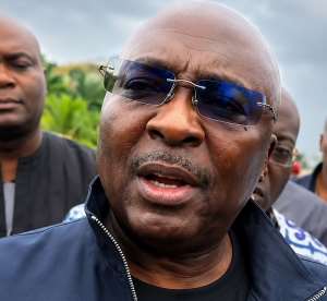 Bawumia donates to flood victims, urges national solidarity
