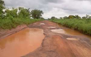 Chief Appeals To Authorities To Fix Essaso-Nyanoa Road
