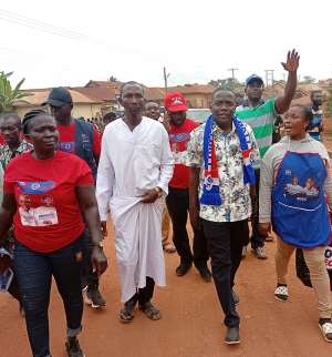 Asokore residents go mad for Bekwai Parliamentary Candidate Ralph Poku-Adusei