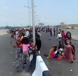 From Flyover To Fun Spot: When Benin Residents Turned A Bridge Into The Citys New Tourist Attraction