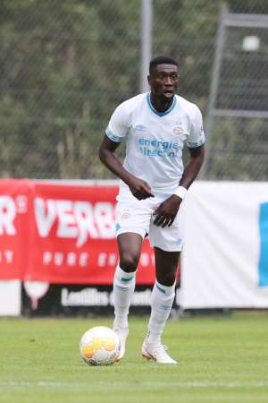 Derrick Luckassen Recounts Difficult Debut Season At PSV; Hopes To Make A Mark In Upcoming Campaign