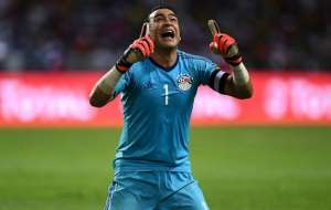 Former Egyptian national team goalkeeper Essam El-Hadary. / AFP PHOTO / GABRIEL BOUYS