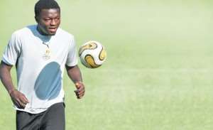 Italian outfit Cagliari to hold talks with free-agent Sulley Muntari next week over a possible switch