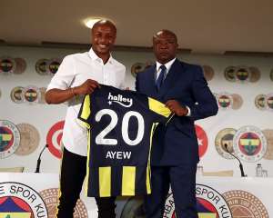 Andre Ayew Completes Fenerbahe S.K. Switch; This Is How Ghanaian Football Fans Reacted