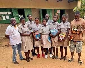 Best students at Tindaaba JHS rewarded