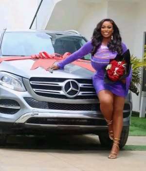 Damilola Oni Acquires New Mercedes-Benz, Celebrates In Style
