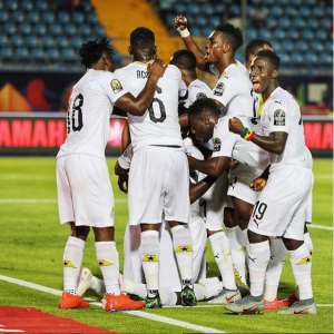 AFCON 2019: Stephen Appiah Congratulates Black Stars Players After Roun 16 Qualification