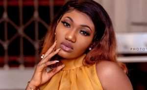 Wendy Shay apologises after backlash over photo with Kufuor