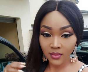 Actress, Mercy Aigbe Steals Show at Saidi Baloguns event with her Galaxy s10 Dress
