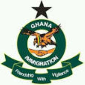 GIS interdicts four officers for collecting Ghc5 at Aflao border to allow illegal entry