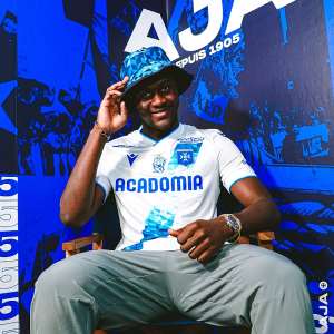 Ghana winger Ibrahim Osman completes loan move to AJ Auxerre from Brighton