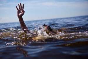 N/R: Three killed, baby among three missing after canoe capsizes on River Oti at Salnaayili