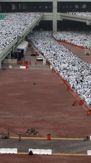 Over Two Million Muslims Gather At Arafa To Perform Hajj