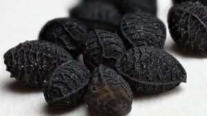 Health And Beauty Benefits Of Black Seed Oil:  What Is Black Seed Oil?