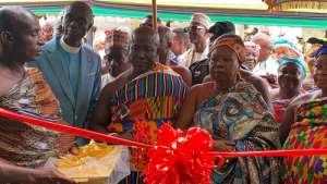 Kwabre Kenyasi chief commissions over ghc 3 million ultramodern market to get traders off streets
