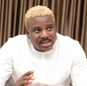 Isbae U Declares Crush On Bolaji Ogunmola, Adesua Etomi, Begs Banky W Not To Be Threatened
