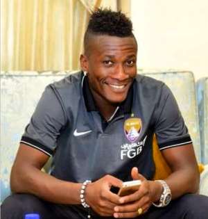 Asamoah Gyan arrives in England to finalize loan move to unnamed club