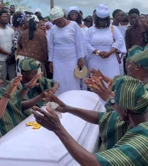 Saint Janet Laid To Rest In Abeokuta Amid Tears, Tributes