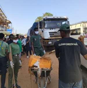 Curious Minds joins National Youth Month clean-up exercise to advance Clean Green Wa campaign