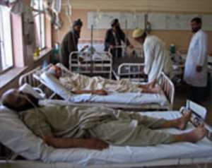 Afghans bury victims of US airstrike