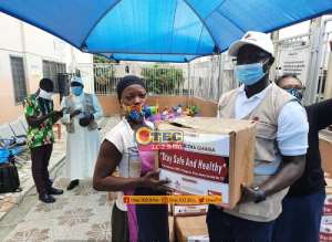 Kumasi: Street Children Project Donates Food Items To Over 200 Street Children