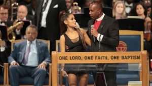 Aretha Franklin: Bishop Apologises For Groping Ariana Grande