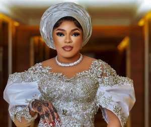 Bobrisky Slams Latest Fuel Price Hike, Calls Nigeria A Zoo