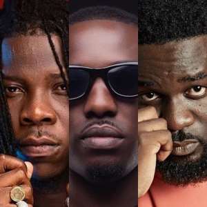 Criss Waddle reacts to Stonebwoy and Sarkodie’s recent X banter