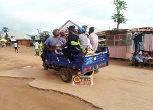 Atwima Mponua residents resort to Aboboyaa over bad roads
