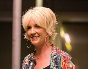 Australias Defence has left Katherine hanging out there like a sitting duck, Erin Brockovich says.