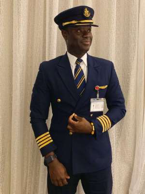 Captain Solomon Quainoo Grabs Africa Travel 100 Award In Nigeria