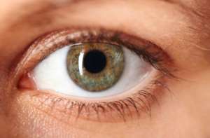Notice flashes or black spots in your vision?  You might be experiencing eye floaters