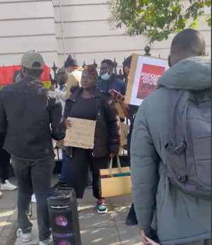 Ghanaians in London protest at Ghanas High Commission over bad governance