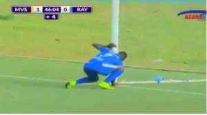 THIS IS AMAZING!!! Striker Picks Black Magic From Opponents Goal Post And Scores A Minute Later VIDEO
