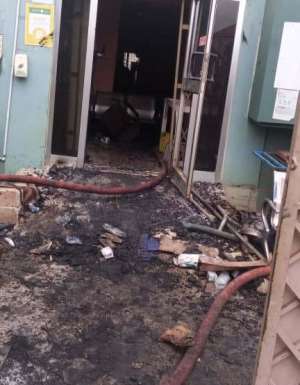 AR: Fire officer collapses whiles fighting fire outbreak at Gary Marvin Hospital in Kotwi, rushed to KATH