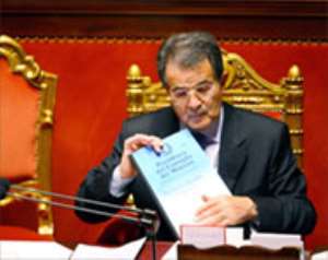 Italy's Prodi wins confidence vote